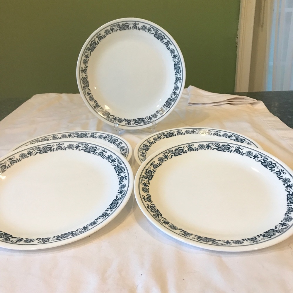 Corelle Old Town Blue Dinner Plate (5)